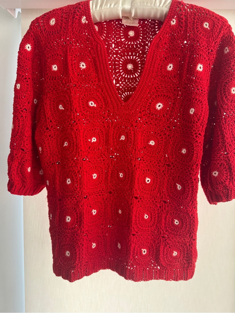 Vintage Red Crochet V‑Neck Mini Granny Square Sweater with White Eyelet Detail